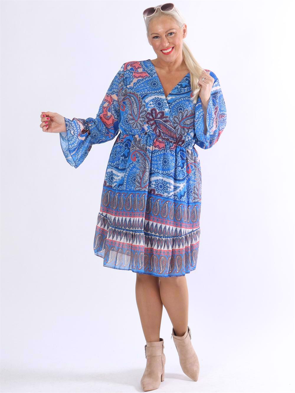 Rosabella - Mönstrad klänning i chiffong